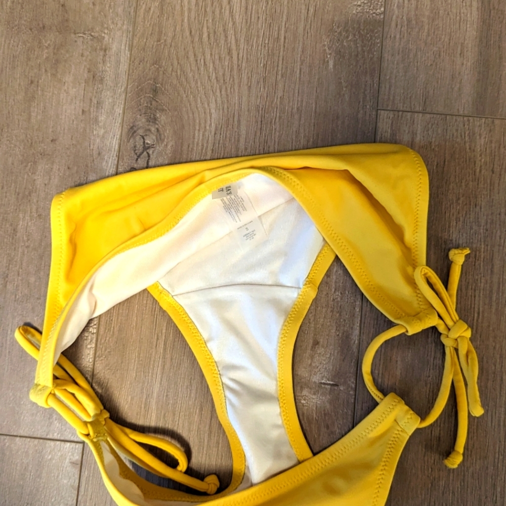 Victoria's Secret bikini bottoms - Picture 2 of 4